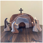 Wooden Easter Scene - Mincice Resurrected
