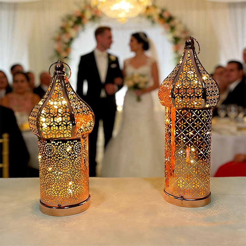 Moroccan-style Wrought Iron Decorative Lamp, Battery-operated LED Night Light, Vintage Mosque Lamp for Ramadan Events.